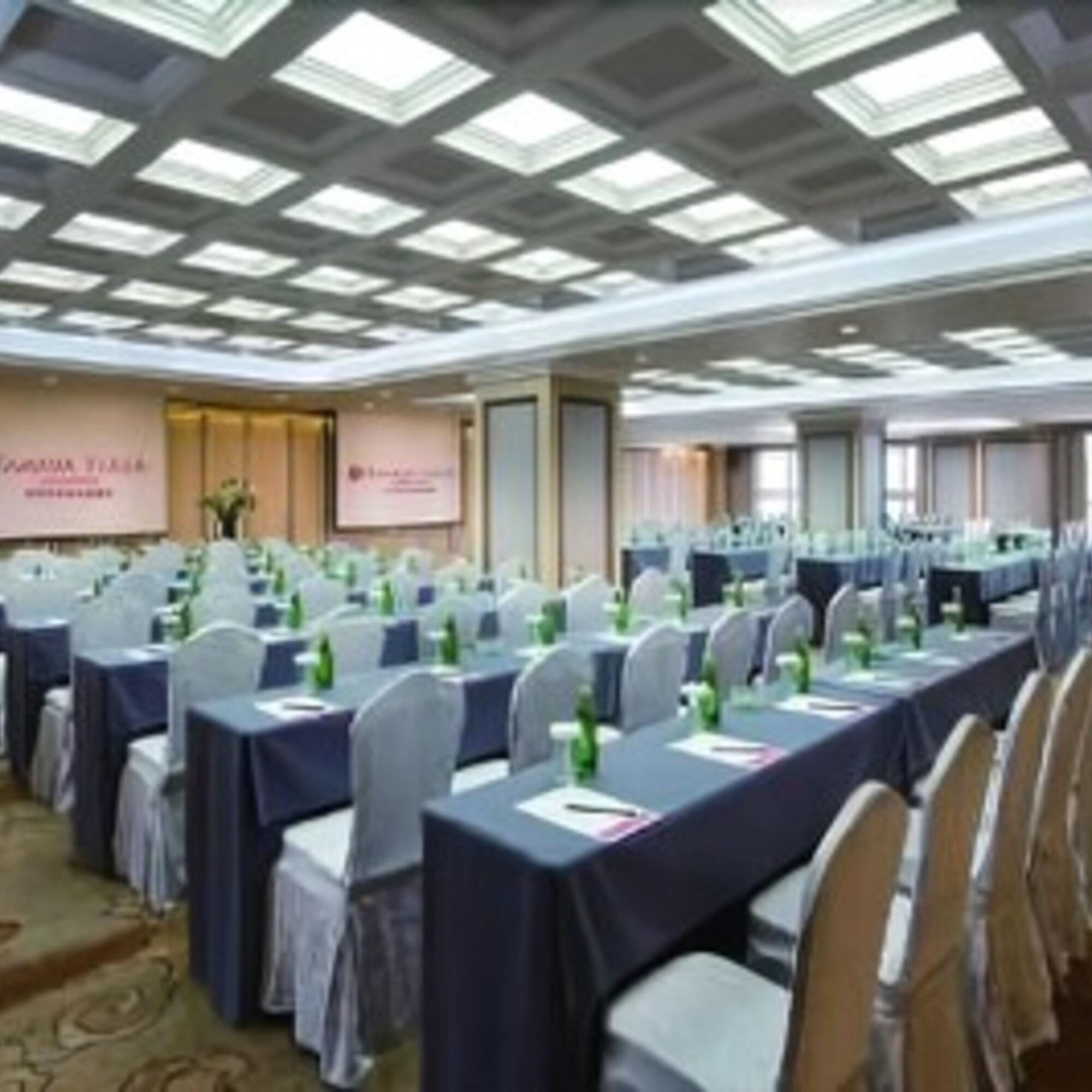 Ramada Plaza Tianlu Hotel Ухань Екстер'єр фото